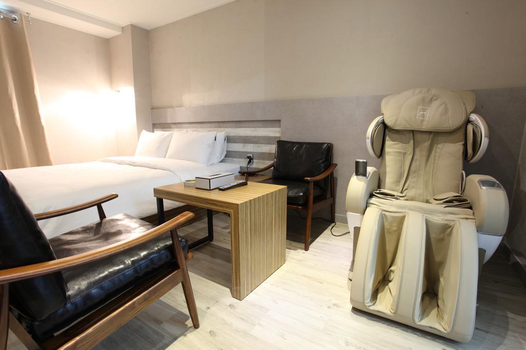 C&B Hotel Ansan Luaran gambar