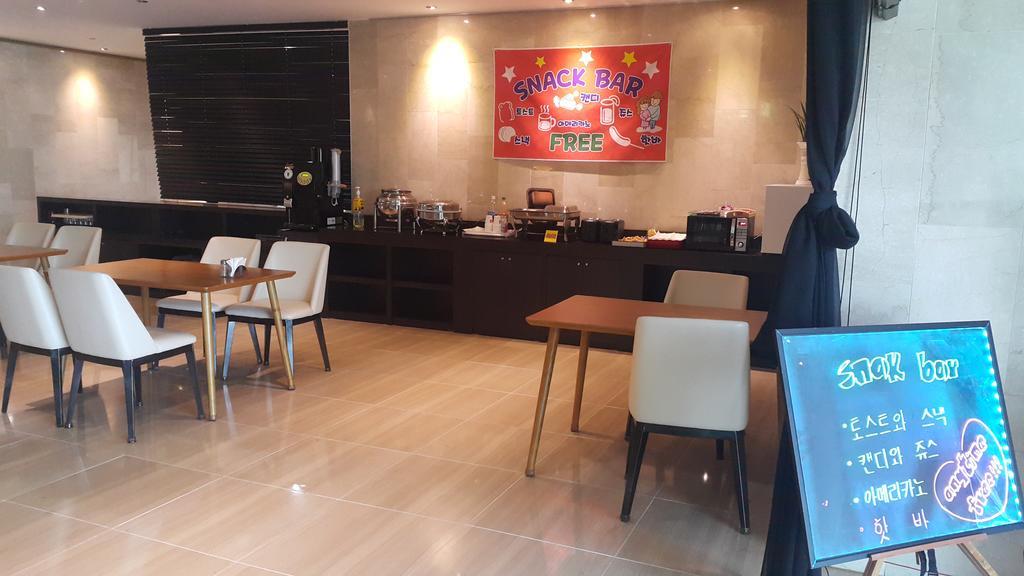 C&B Hotel Ansan Luaran gambar