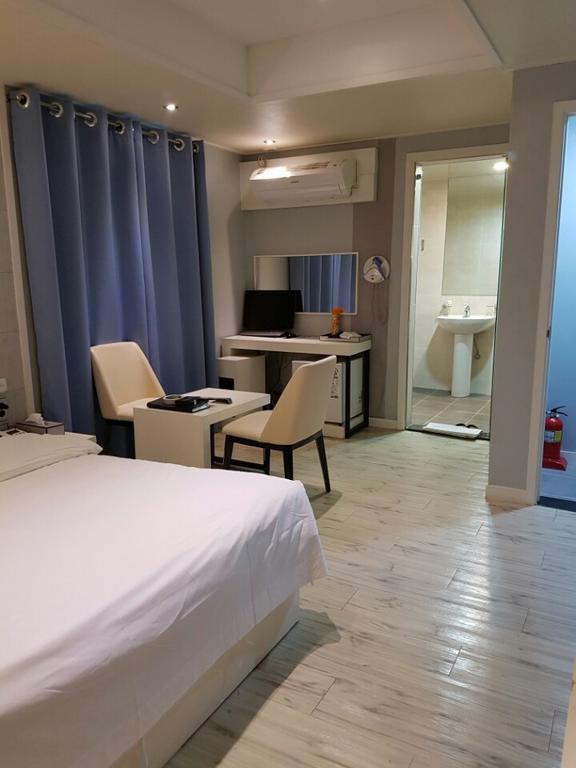 C&B Hotel Ansan Luaran gambar