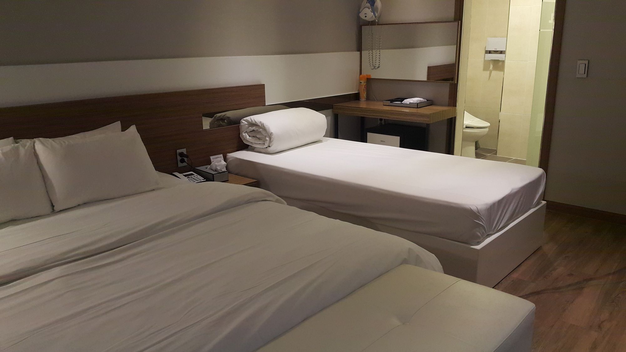 C&B Hotel Ansan Luaran gambar
